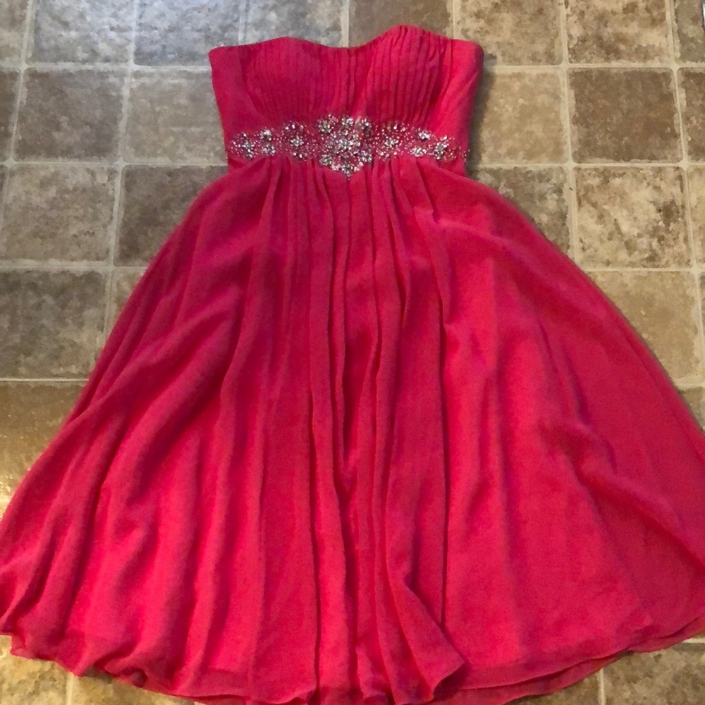Beautiful Hot Pink Short Flowy Formal Dress!!